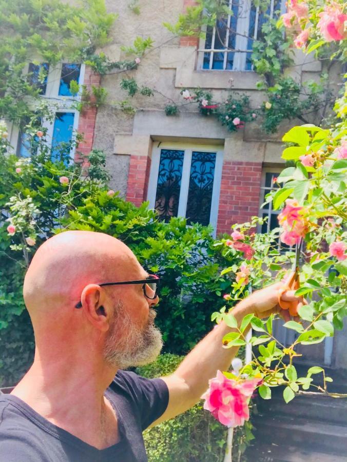 La Maison Des Roses Moulins  Exterior foto